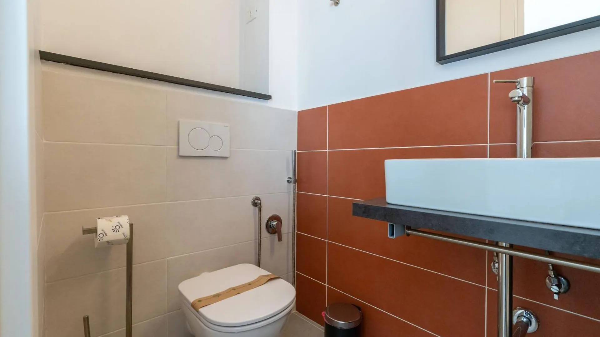 Art & Design Apartment - San Paolo-Colosseo 15 Min Rome Italy